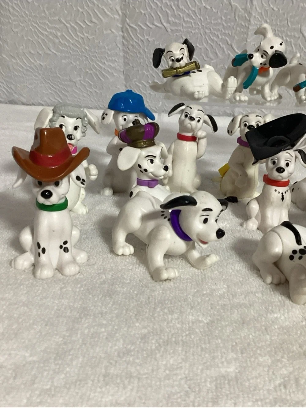 Vintage Y2K Lot of 19 DISNEY 101 Dalmatians 2-4” Figures Collectible Toys